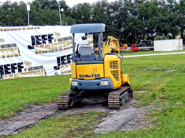Image of Komatsu PC35MR-3 equipment image 3