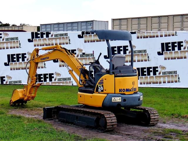 Image of Komatsu PC35MR-3 equipment image 4