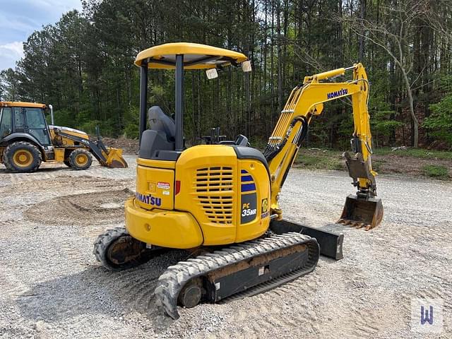 Image of Komatsu PC35MR equipment image 4
