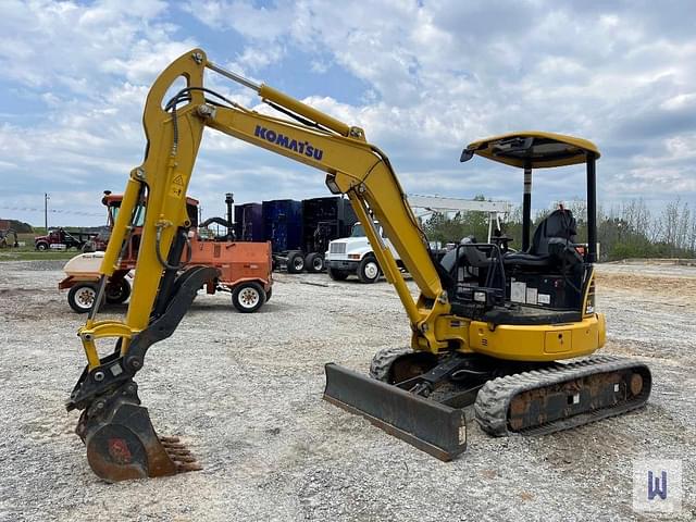Image of Komatsu PC35MR equipment image 1