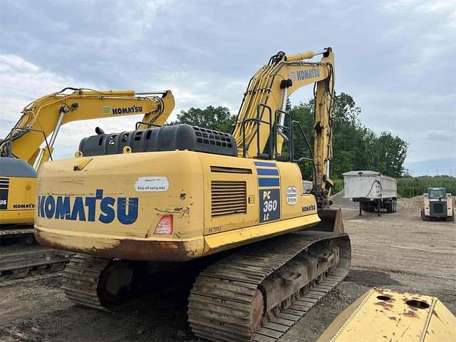 Image of Komatsu PC360LC equipment image 3