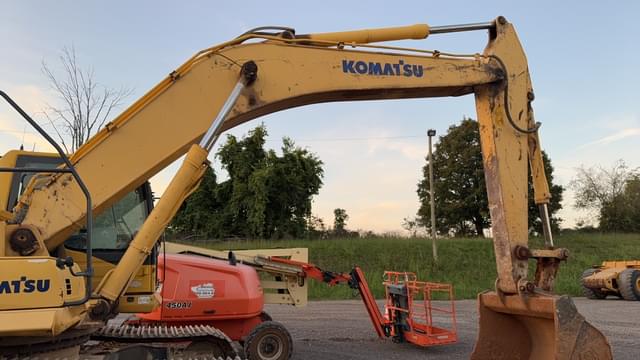 Image of Komatsu PC360LC-10 equipment image 3