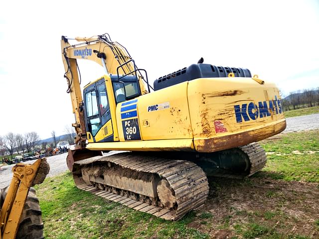 Image of Komatsu PC360LC-10 equipment image 4