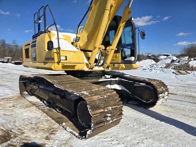 Image of Komatsu PC360LC-10 equipment image 2