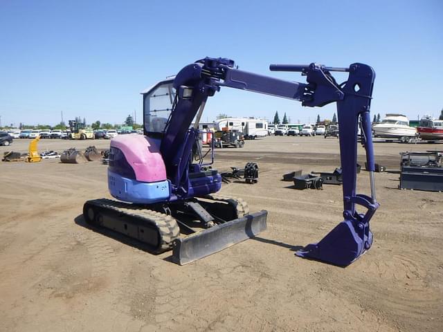 Image of Komatsu PC38UU-3 equipment image 1