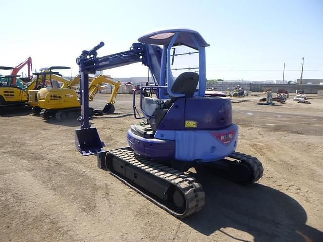 Image of Komatsu PC38UU-3 equipment image 3