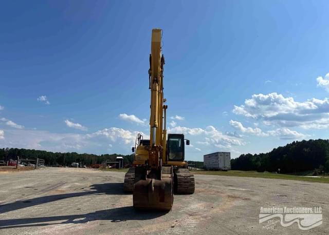 Image of Komatsu PC490LC equipment image 2
