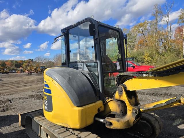 Image of Komatsu PC55MR-3 equipment image 3
