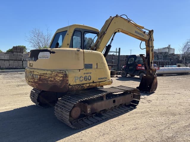Image of Komatsu PC60 equipment image 2