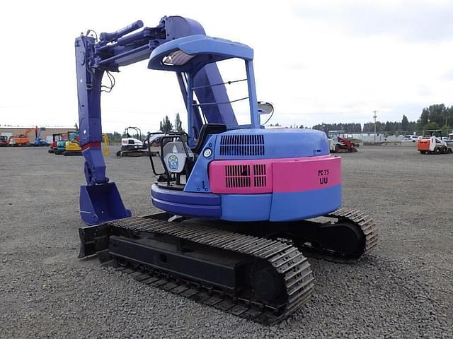 Image of Komatsu PC75UU-2 equipment image 4