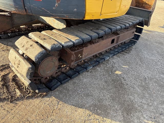 Image of Komatsu PC78US equipment image 4