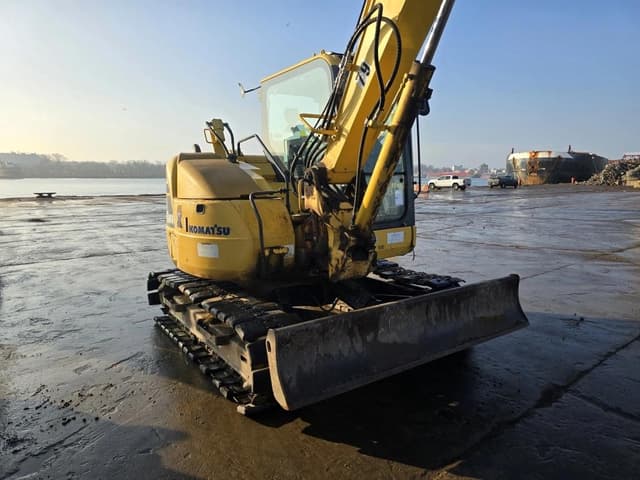Image of Komatsu PC88MR-10 equipment image 4