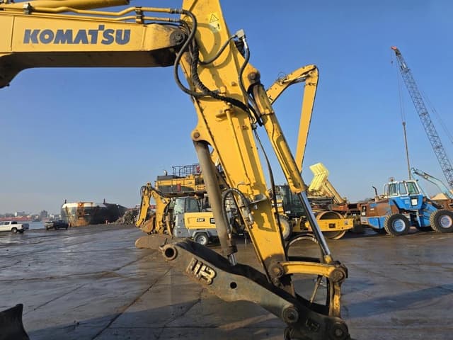 Image of Komatsu PC88MR-10 equipment image 2