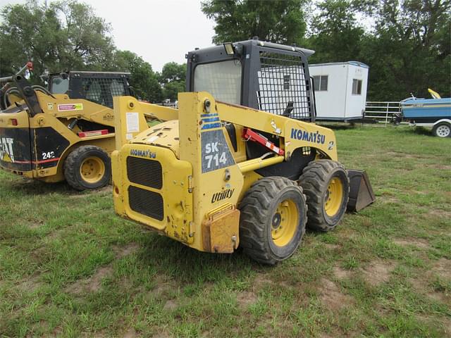 Image of Komatsu SK714 equipment image 2