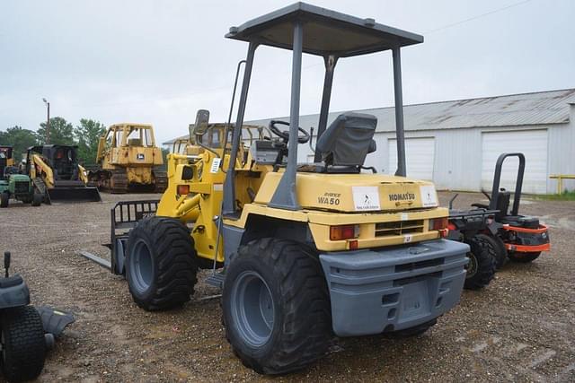 Image of Komatsu WA50-3E0 equipment image 1