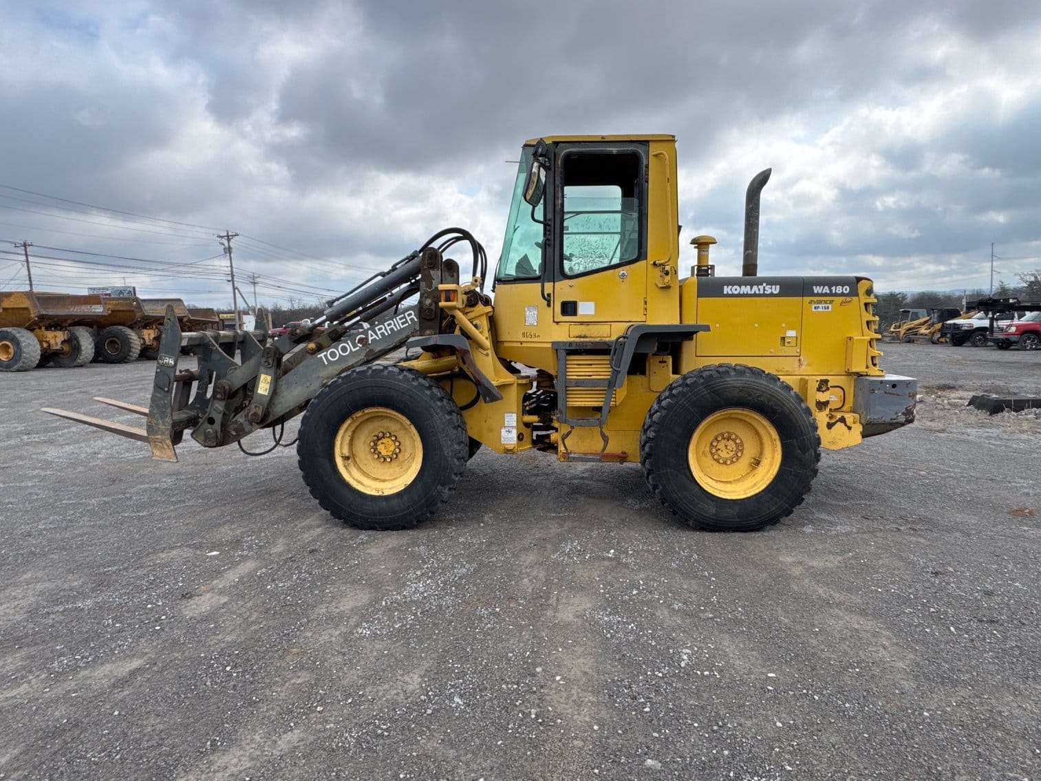 Komatsu WA180 Equipment Image0