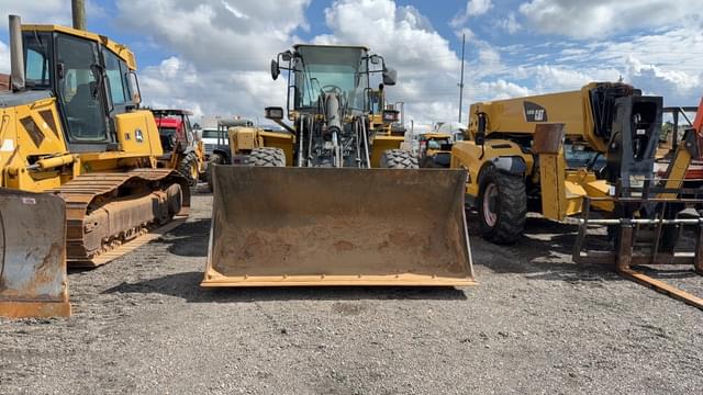 Image of Komatsu WA200 equipment image 1