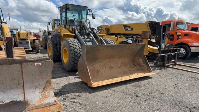 Image of Komatsu WA200 equipment image 2