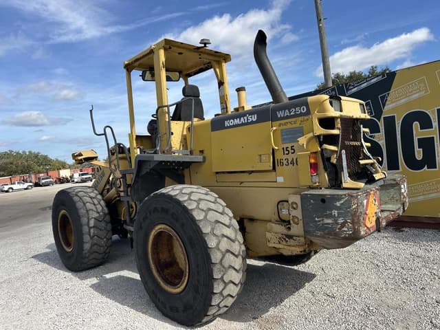 Image of Komatsu WA250-3MC equipment image 1