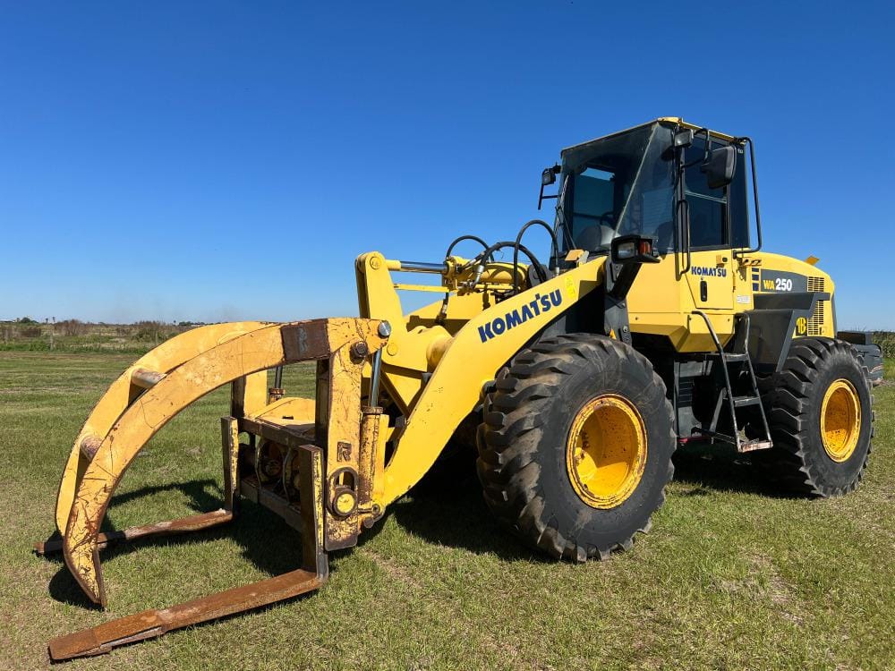 Main image Komatsu WA250