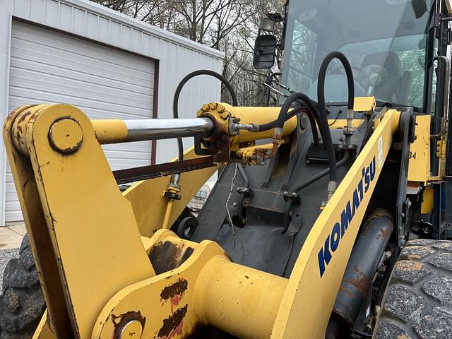 Image of Komatsu WA250 equipment image 4