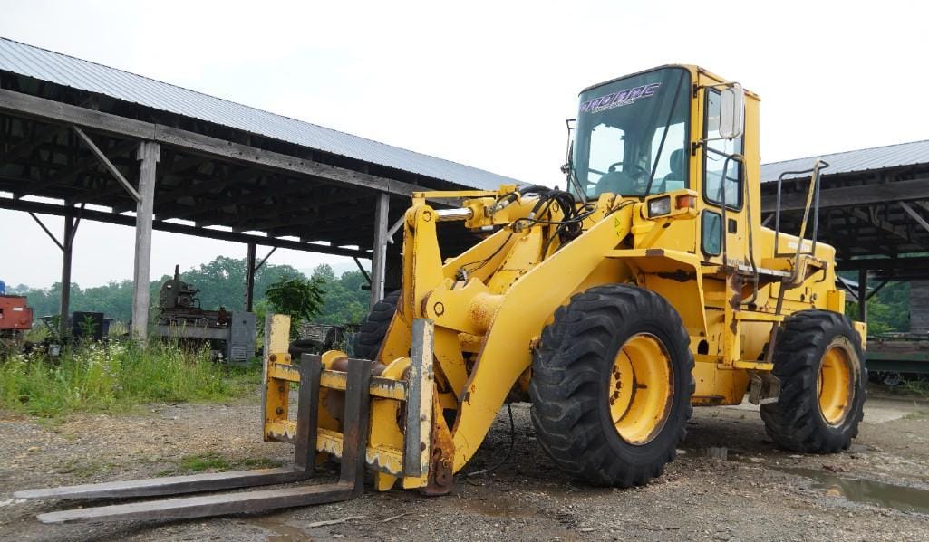 Main image Komatsu WA250