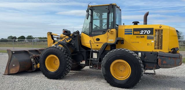 Image of Komatsu WA270-7 equipment image 3
