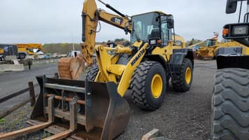Main image Komatsu WA270