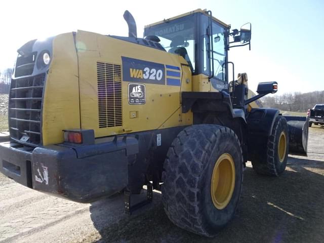 Image of Komatsu WA320-8 equipment image 3
