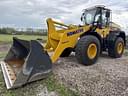 Komatsu WA320 Image