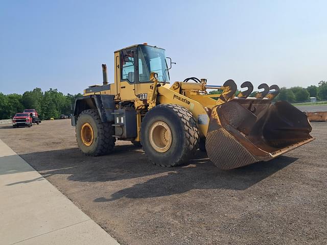 Image of Komatsu WA380-3H equipment image 1