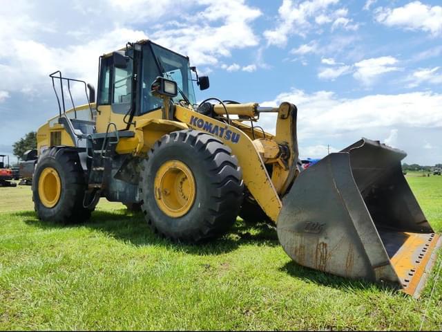 Image of Komatsu WA380-7 equipment image 1