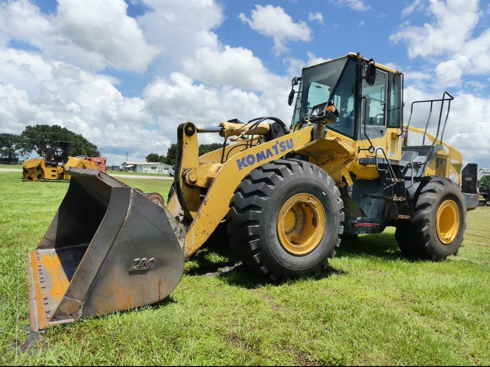 Image of Komatsu WA380-7 Primary image