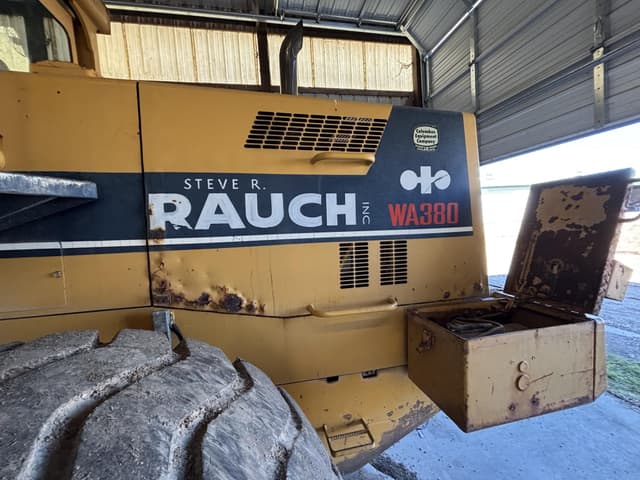 Image of Komatsu WA380 equipment image 3