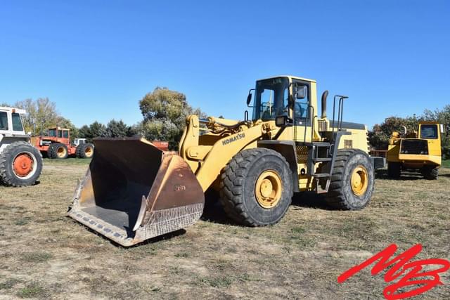 Image of Komatsu WA450 equipment image 1