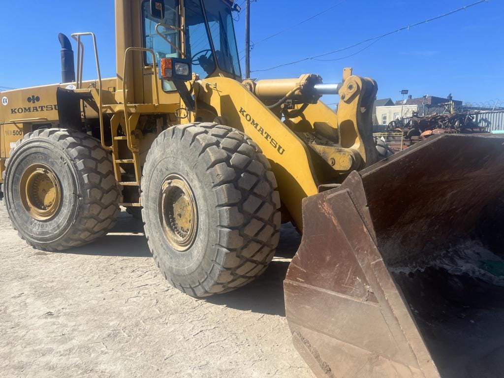 Main image Komatsu WA500-1L