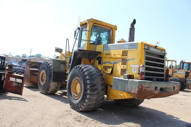 Image of Komatsu WA500-3 equipment image 2
