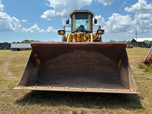 Image of Komatsu WA500 equipment image 1
