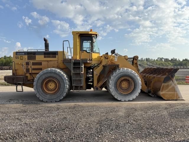 Image of Komatsu WA600 equipment image 4