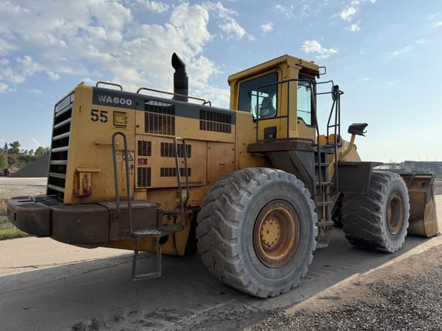 Image of Komatsu WA600 equipment image 3