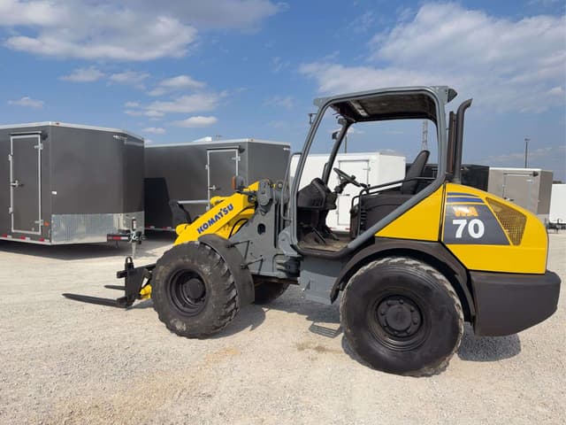 Image of Komatsu WA70 equipment image 2