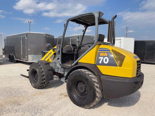 Image of Komatsu WA70 equipment image 3