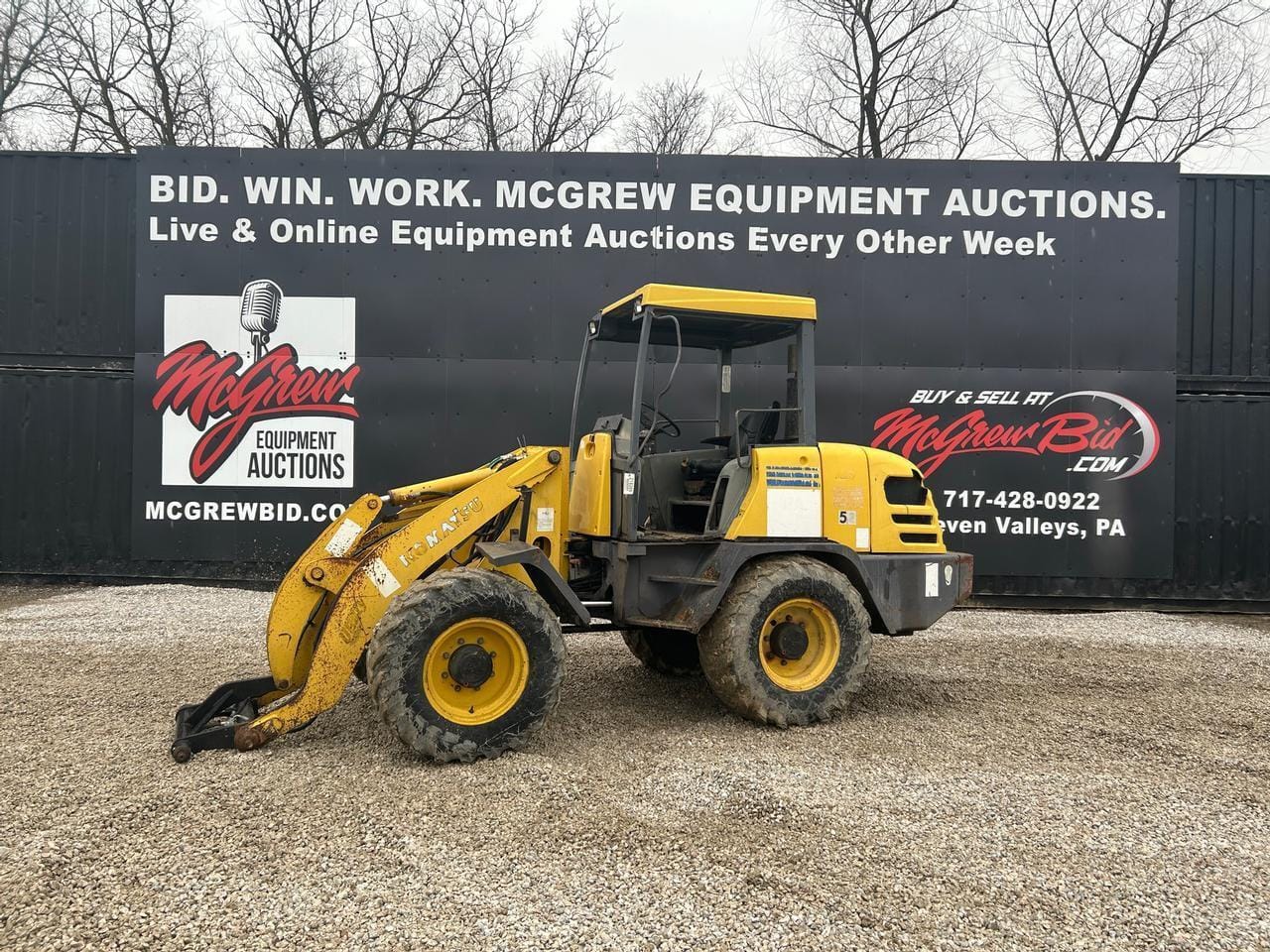 Komatsu WA75-3 Equipment Image0