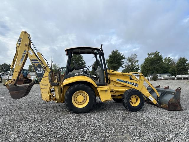 Image of Komatsu WB140 equipment image 3