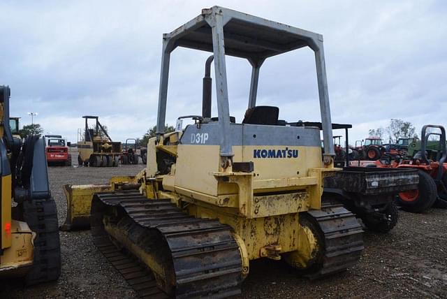 Image of Komatsu D31P equipment image 1