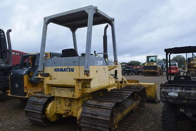 Image of Komatsu D31P equipment image 2