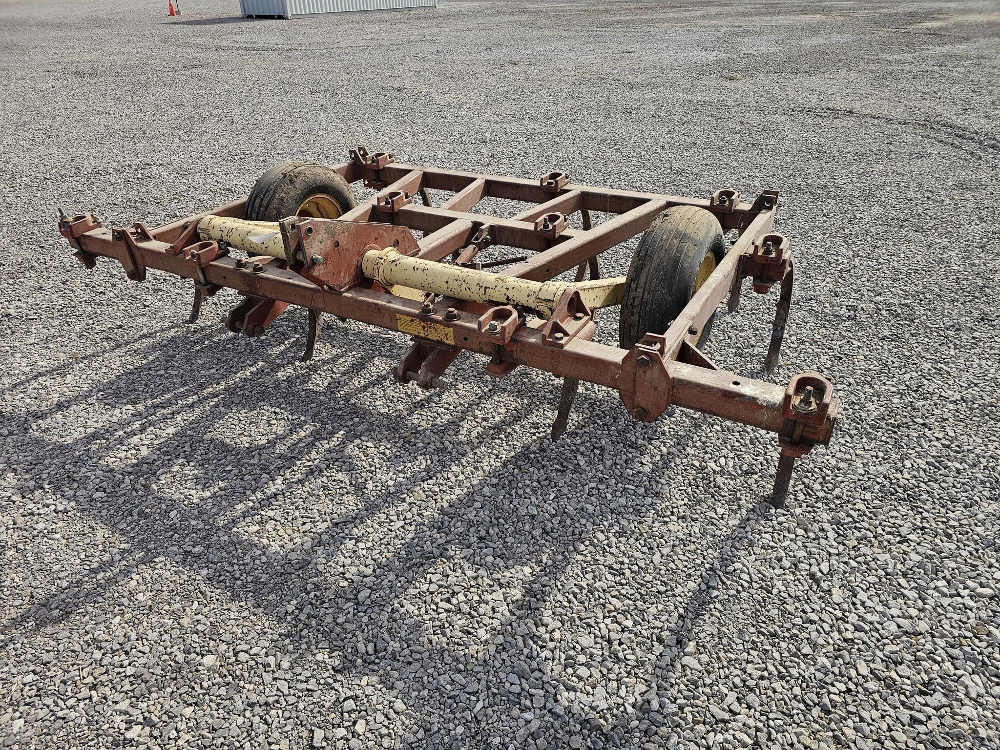 Krause 2500 Equipment Image0