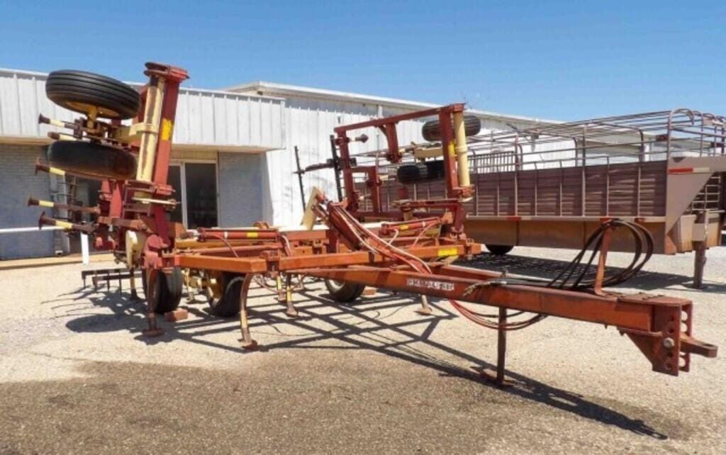 Krause 4300 Equipment Image0