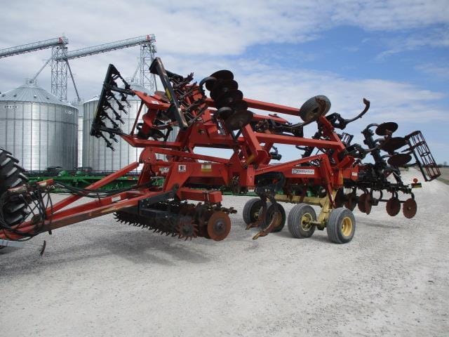 Krause Dominator 4850 Equipment Image0