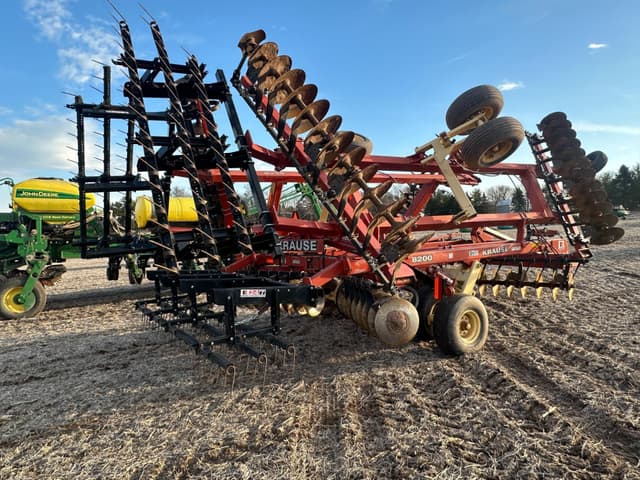 Image of Kuhn Krause 8200 equipment image 2